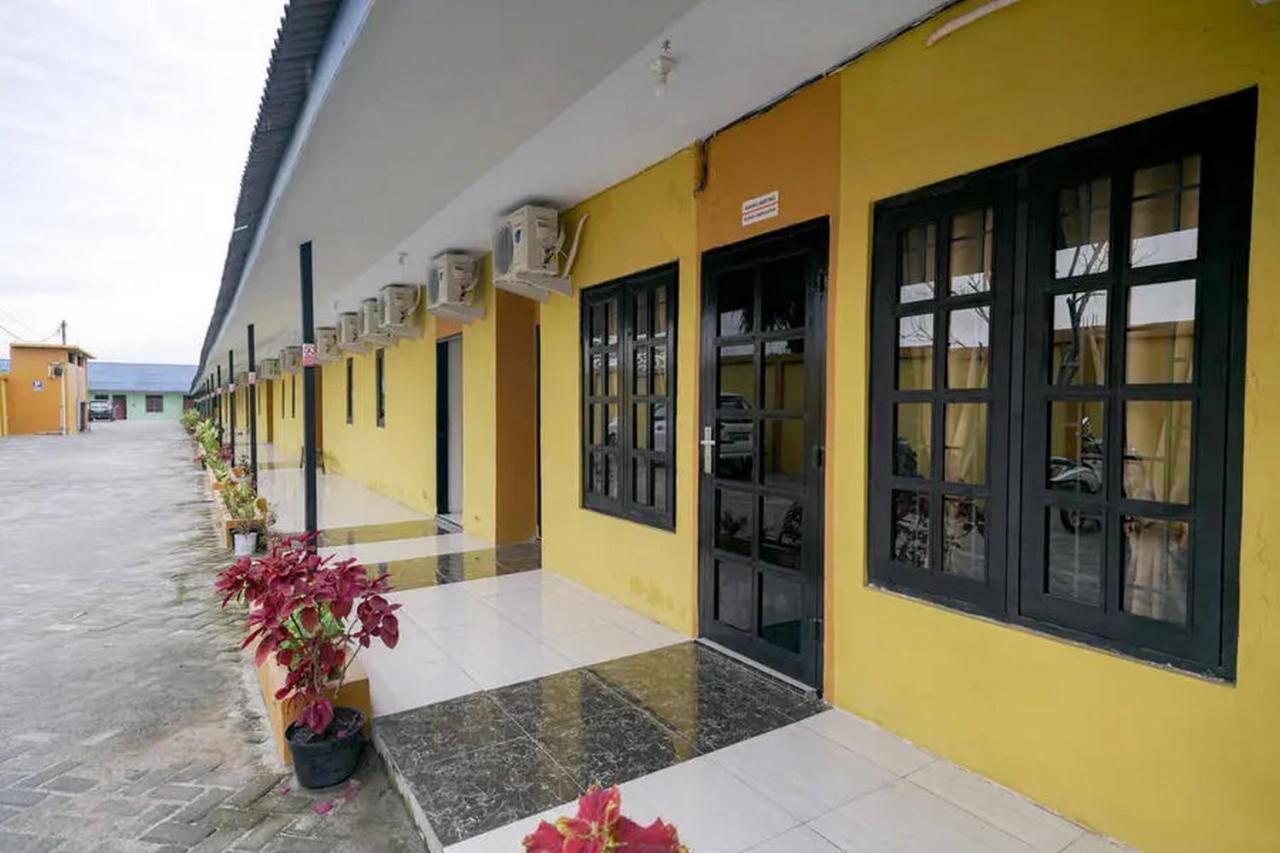Reddoorz Near Ekowisata Mangrove Belawan Hotel Exterior foto